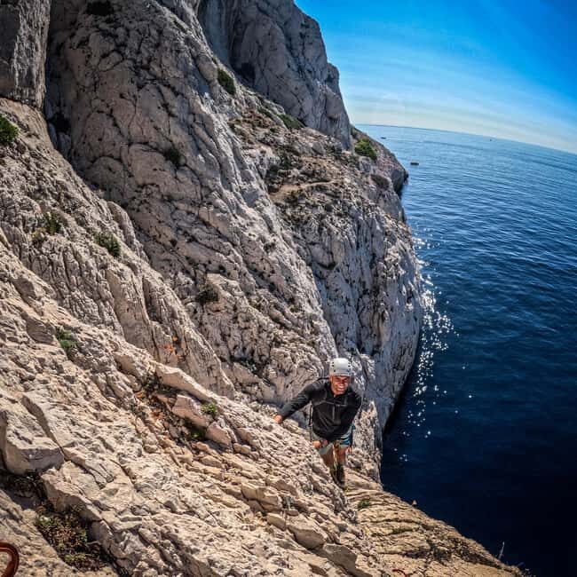 Multi Pitch Climb Session in the Calanques near Marseille - An In-Depth Look at the Climbing Tour