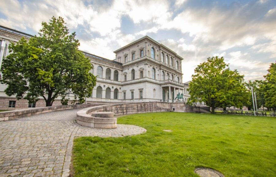 Munich: Capture the most Photogenic Spots with a Local - Why This Tour Is Valuable