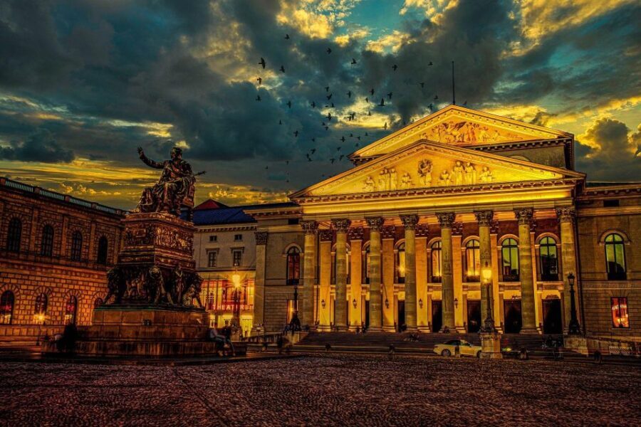 Munich: Private Guided Walking Tour with Residenz Museum - FAQ