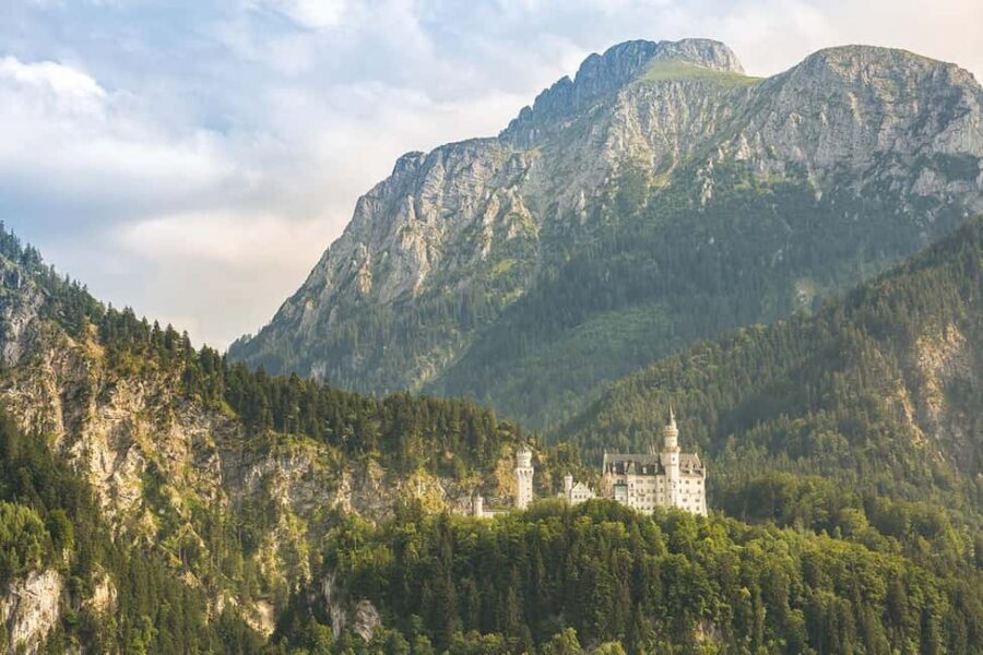 Munich: Private Neuschwanstein & Linderhof Tour & Lunch - A Deep Dive into the Experience