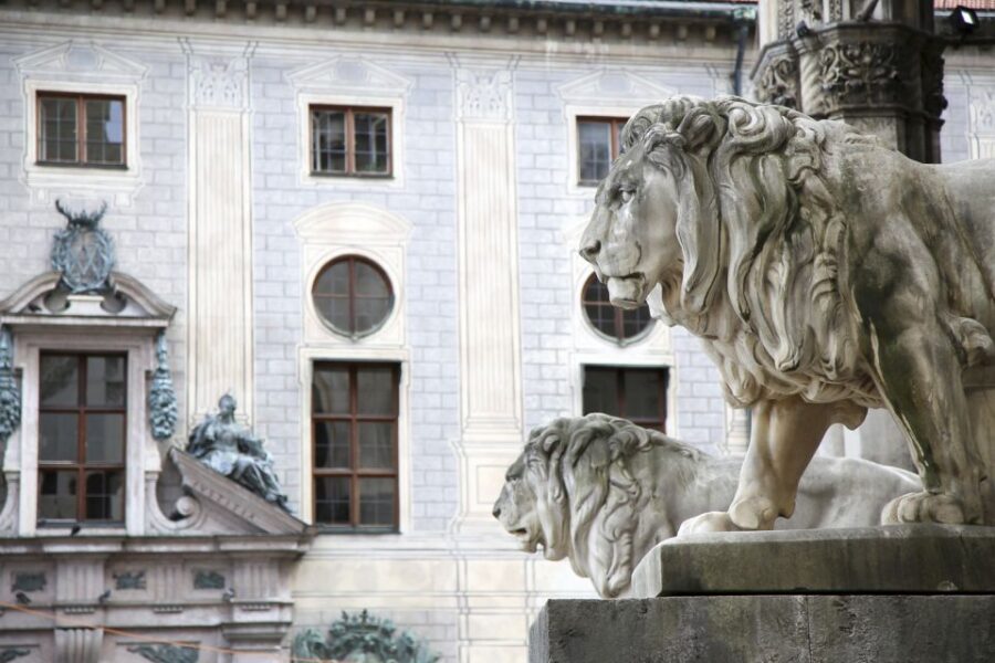 Munich: Third Reich & WWII Walking Tour - Details That Matter