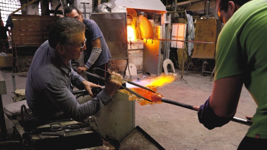 Murano: Glass Blowing Demonstration and Artistic Glass Gift - A Detailed Look at the Murano Glass Tour