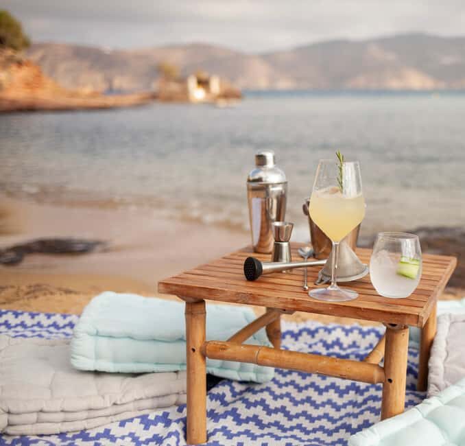 Mykonos: Cocktail Making Class on a Secluded Beach - A detailed look at the experience
