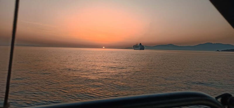 Mykonos: Sunset Cruise with a Buffet of Greek Delicacies - A Closer Look at the Mykonos Sunset Cruise