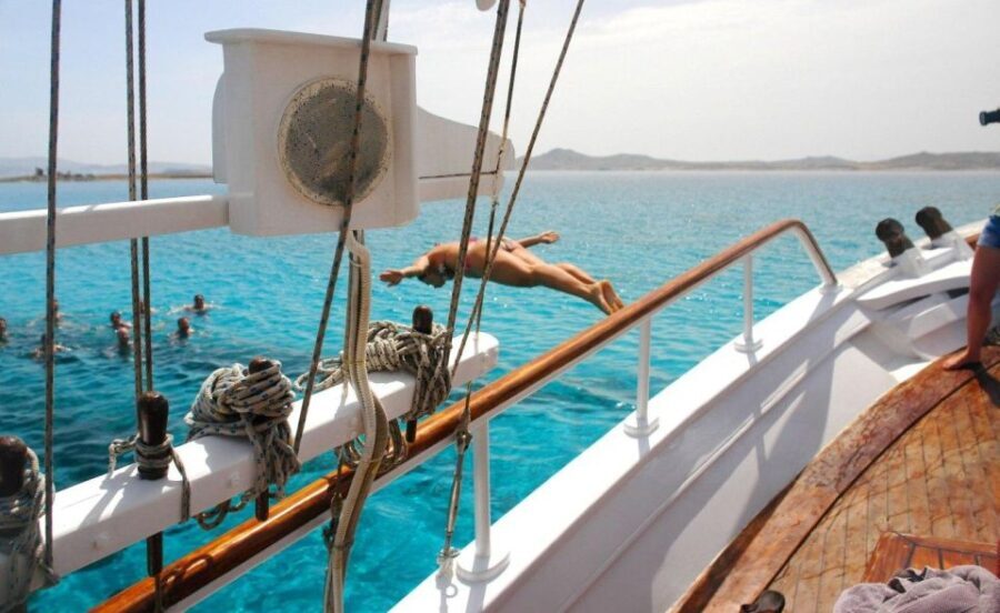 Mykonos: Sunset Party Boat Cruise with 1 Drink - A Detailed Look at the Mykonos Sunset Party Boat Cruise