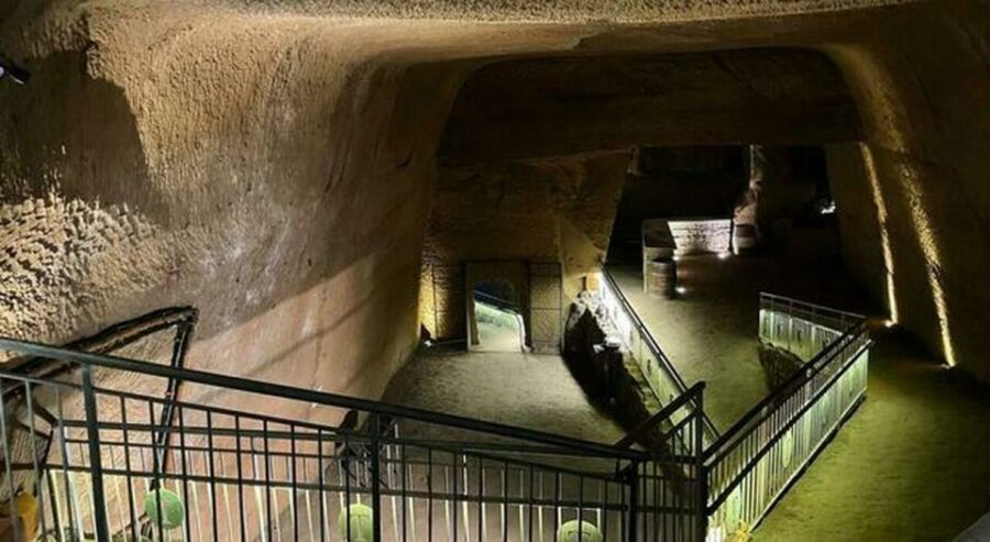 Naples: City and Lapis Museum Tour with an Archaeologist - A Deep Dive into the Underground Naples Experience