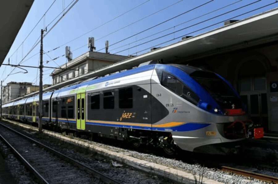 Naples: Hop-On Hop-Off Bus Tour with Train from Salerno - The Journey Begins: From Salerno to Naples