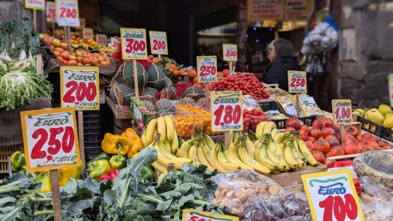 Naples: Street Art, Wine and Food Tasting Walking Tour - Culinary Highlights: Tasting Naples’ Signature Flavors