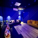 Narbonne: Leisure complex, private karaoke, and quizzes - What Makes It Stand Out?