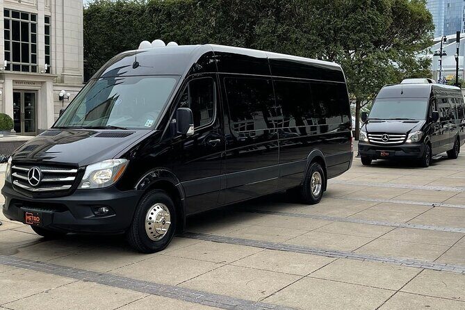 Nashville Airport Private Transportation for 6-13 Passengers - The Actual Vehicles and Comfort