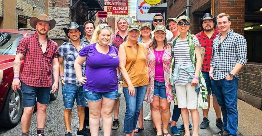 Nashville: Drinkers & Thinkers Pub Crawl - Authenticity and Value
