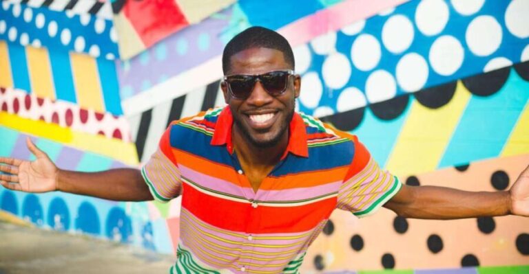 Nashville: Walking Tour and Photoshoot in The Gulch - A Closer Look at the Tour