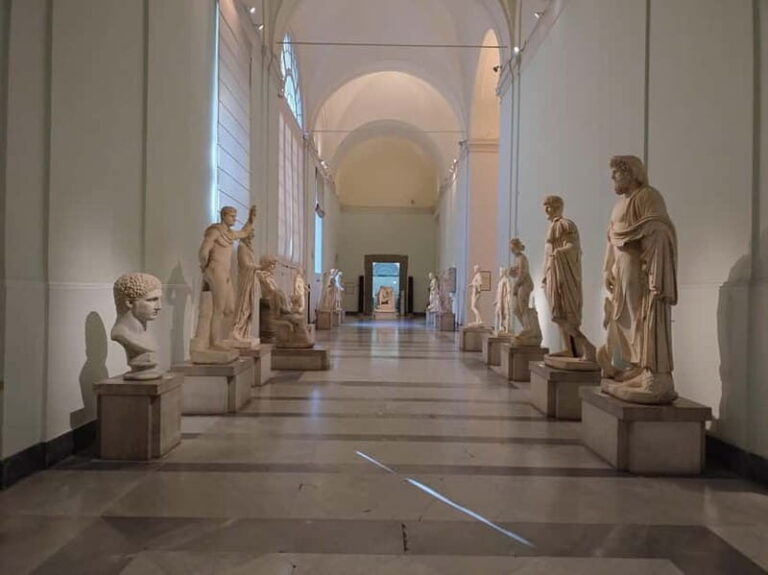 National Archaeological Museum synchronized audioguided tour without QR or app - Exploring the Museum: A Step-by-Step Breakdown