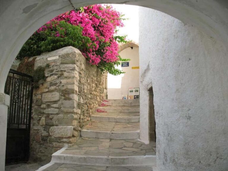 Naxos 101: Your Essential Island Welcome - The Sum Up