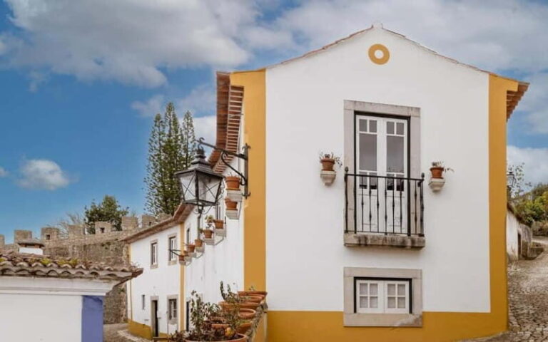 Nazaré, Alcobaça and Óbidos on a Luxury Mercedes - Exploring the Itinerary in Detail