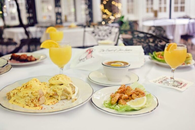 New Orleans: 'Court of Two Sisters' Jazz Brunch Buffet - Who Should Consider This Brunch?