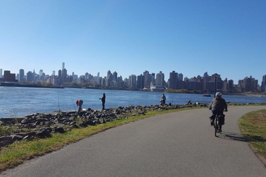 New York City: Private Sightseeing Bike Tour - Who Should Consider This Tour?
