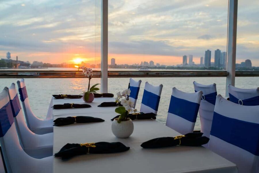New York City: Signature Dinner Cruise on the Eternity - An Honest Look at the Experience