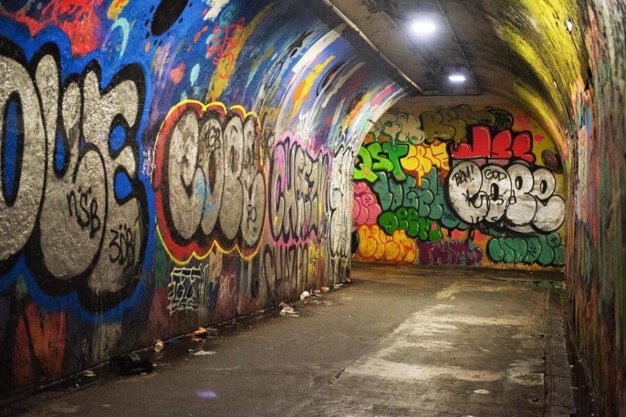 New York City: The Tunnel Photo Tour - Exploring the Details of The Tunnel Photo Tour