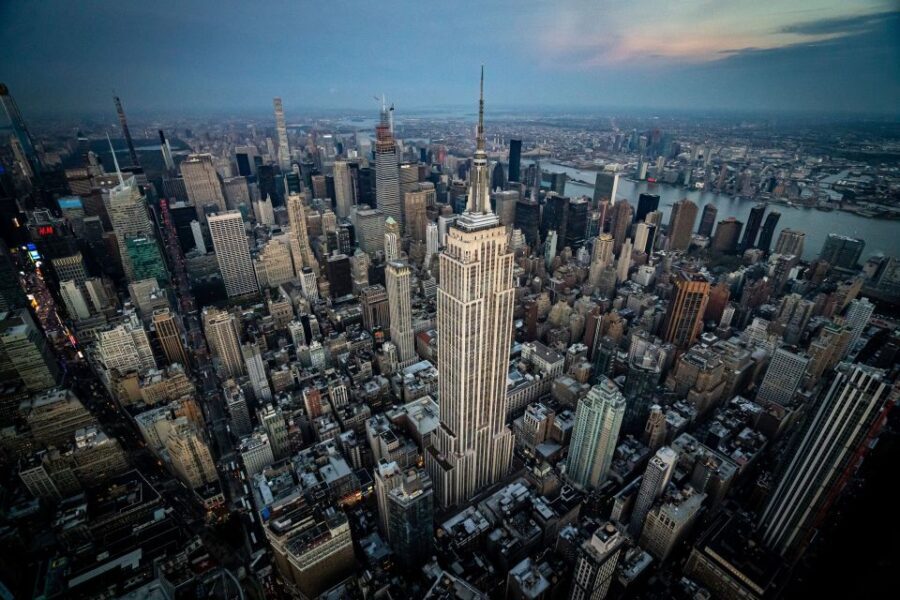 New York: Private Scenic Helicopter Charter with Champagne - Who Should Consider This Tour?