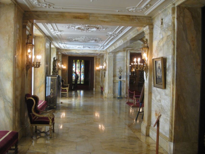 Newport: Newport Mansions Ticket - 1 or 2 Mansions - A Closer Look at the Newport Mansions Tour