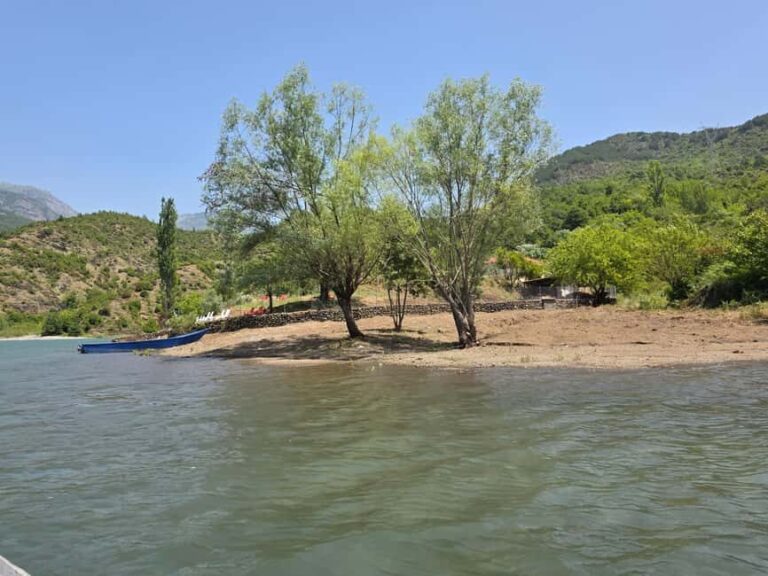 N'Gegaj- Vau i Dejës Lake: Shurdhah Island and Boat Tour - Who Should Consider This Tour?