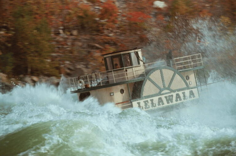 Niagara Adventure Theater Experience with Popcorn included - Why You Should Consider Visiting