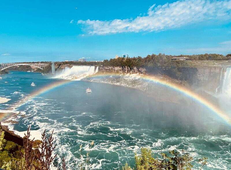 Niagara Falls: Luxury Private Tour with Winery stop - Exploring Niagara in Style and Comfort