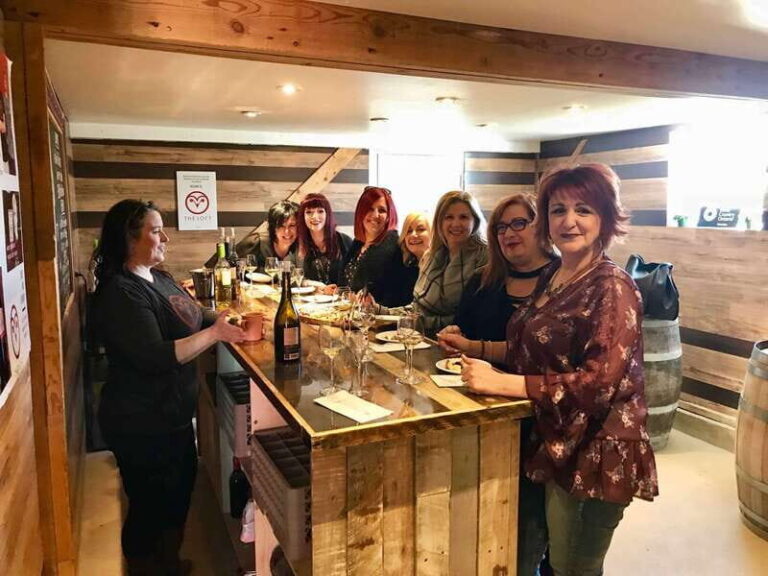 Niagara-on-the-Lake: Wine & Charcuterie Tour with Tastings - Transportation, Group Size, and Overall Value