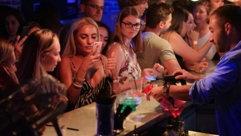 Nice: 4 Bars & 1 Club Fun Bar Crawl Party with Free Shots - The First Stop: Place Massena & Quai des États-Unis