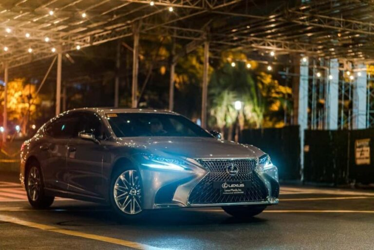 Noosa Heads & Eumundi Markets Private VIP Tour from Brisbane - Who Should Consider This Tour?