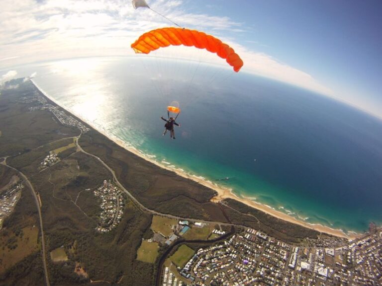 Noosa: Tandem Skydive Experience - Who Should Consider This Experience?