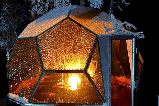 Northern Lights dinner in a Glass Igloo - A Deep Dive into the Experience