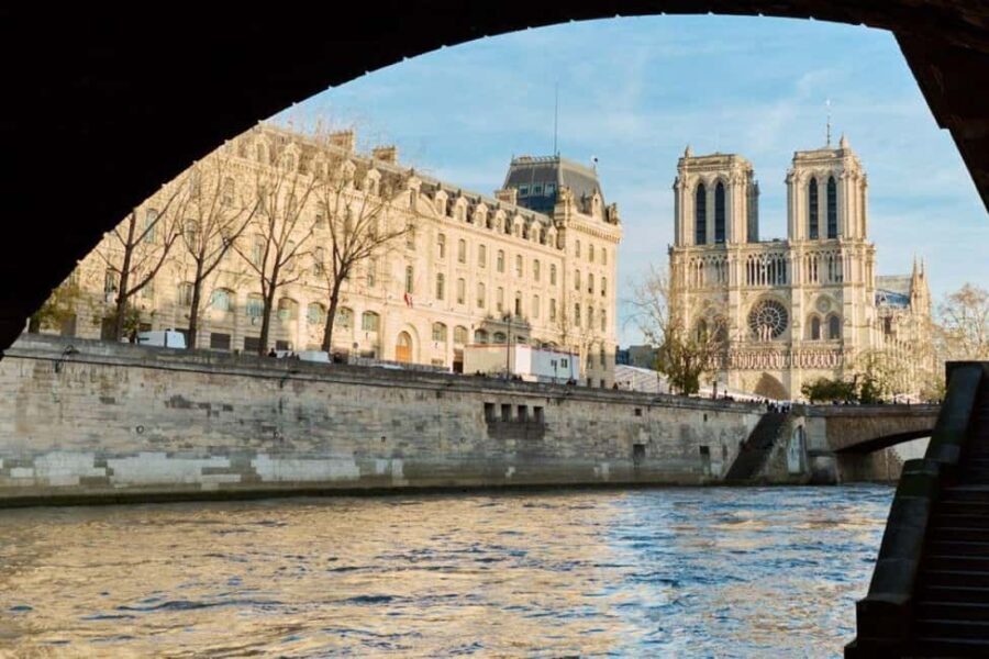 Notre Dame Cathedral :Reserved Access, Cruise & Outside Tour - The Details: What to Expect from the Tour