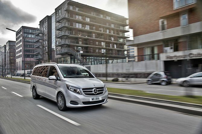 Nottinghamshire to London Heathrow Airport (LHR) Luxury Transfers - Why Travelers Keep Coming Back