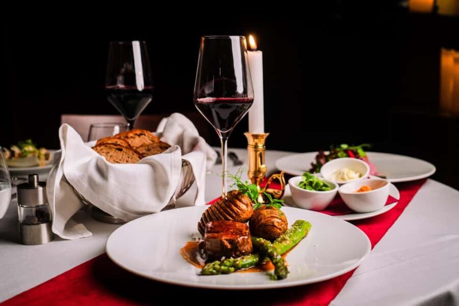 Nuit des Lumières - The Candlelight Dinner Concert in Vienna - The Musical Journey: From Classics to Pop