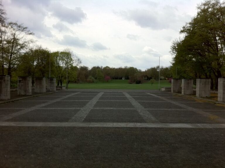 Nuremberg Old Town and Nazi Rally Grounds Walking Tour - Who Will Enjoy This Tour?