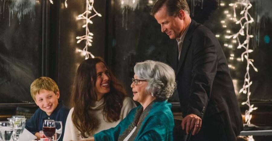 NYC: Christmas Day Buffet Brunch or Dinner Harbor Cruise - A Deep Dive into the Experience