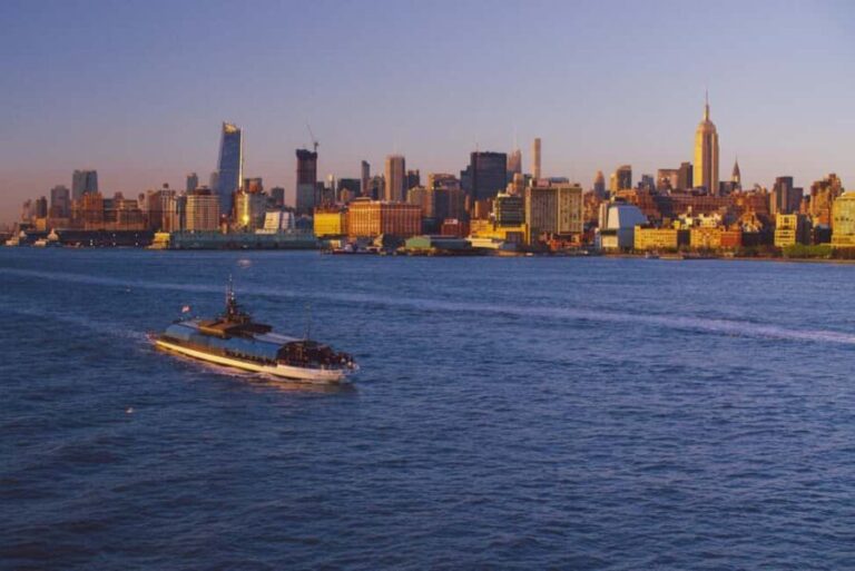 NYC: City Cruises Luxury Brunch, Lunch or Dinner Cruise - The Detailed Review: What You Can Expect