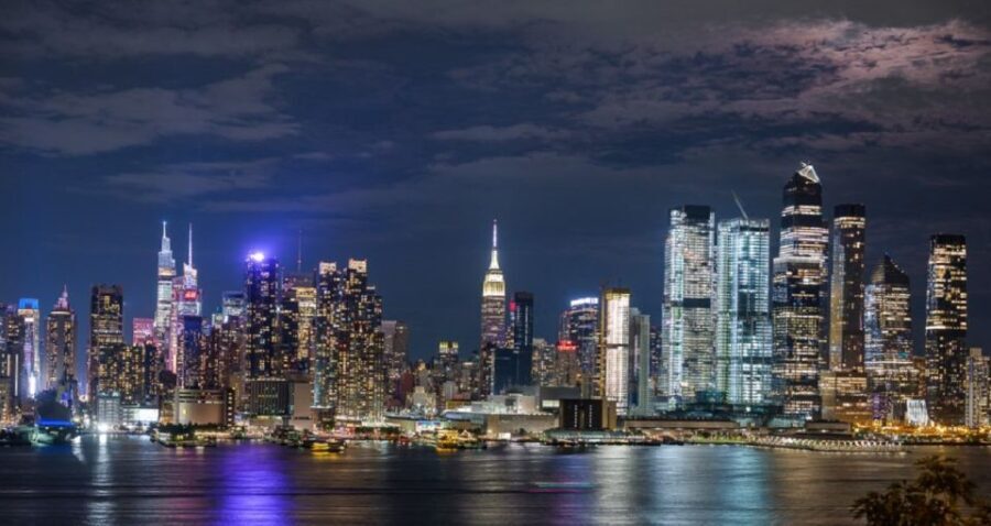 NYC: City Skyline Sightseeing Bus Tour at Night - Why This Tour Offers Great Value