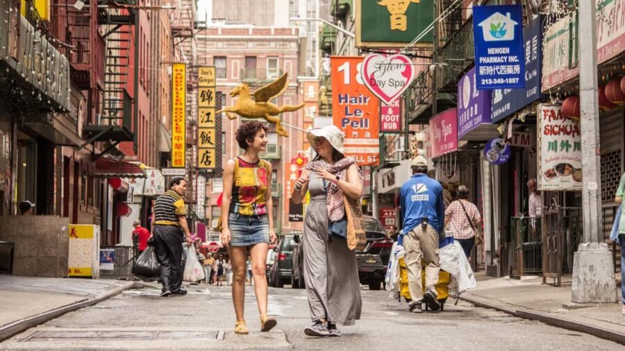 NYC: Custom Highlights & Hidden Gems Tour with a Local - What to Expect on Your Personalized Walk