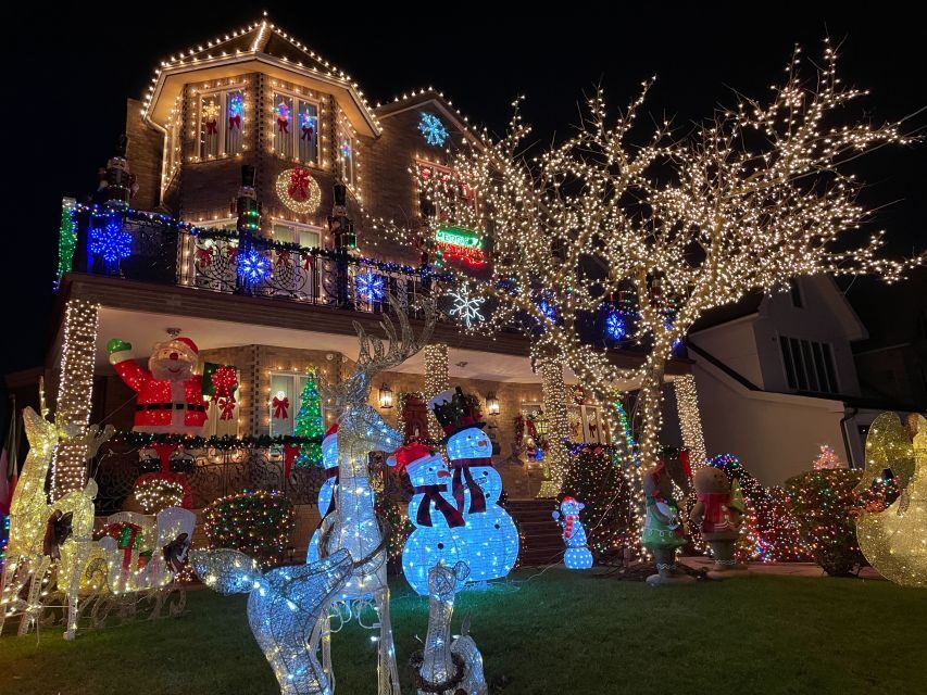 NYC | French guided tour of Christmas in Brooklyn - A Detailed Look at the Christmas in Brooklyn Tour