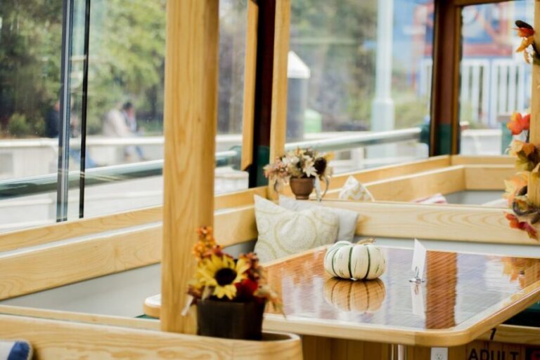 NYC: Grand Palisades Fall Foliage Yacht Tour - An In-Depth Look at the Grand Palisades Fall Foliage Yacht Tour