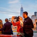 NYC: Sightseeing Holiday Cruise with Drink - Who Will Love This Tour?
