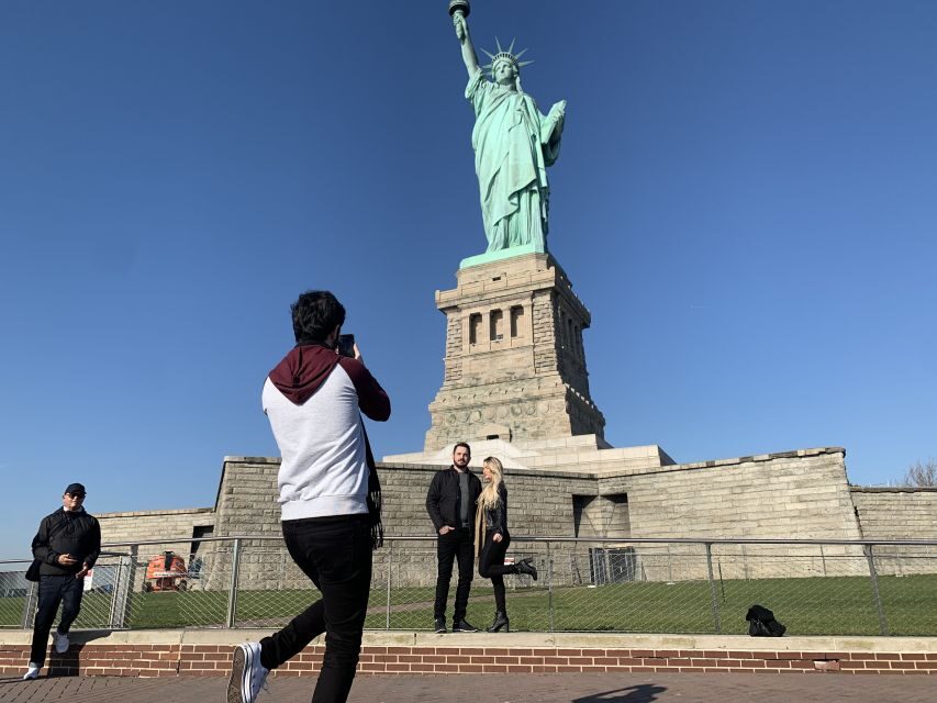 NYC: Statue of Liberty Guided Private Group or Family Tour - Detailed Review of the Tour