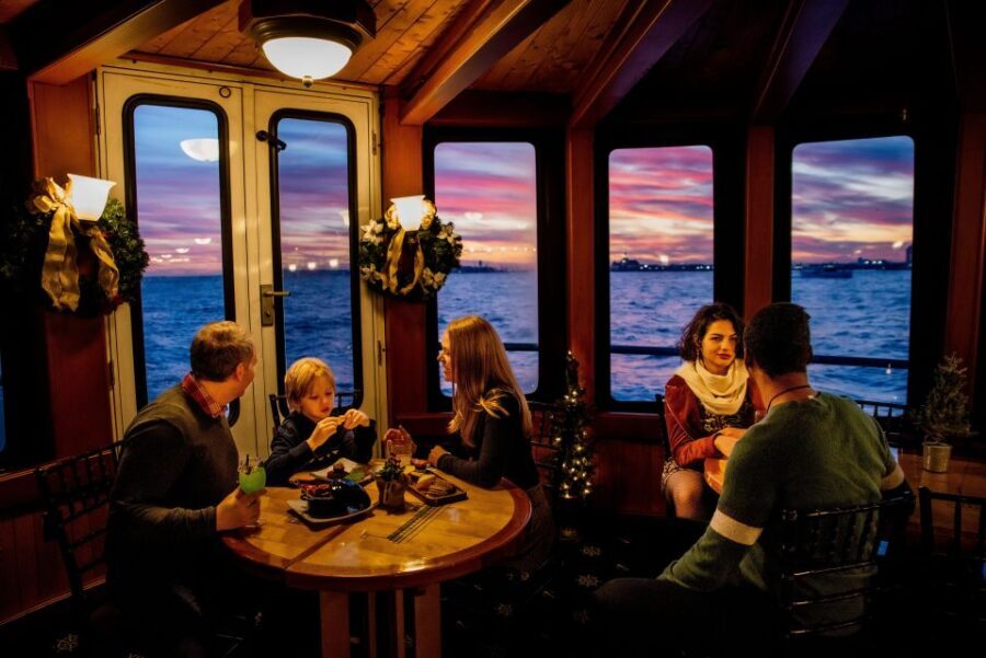 NYC: Sunset Holiday Cocoa Cruise - An In-Depth Look at the Sunset Holiday Cocoa Cruise