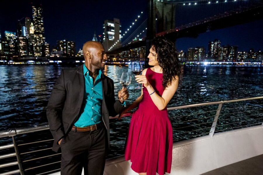 NYC: Thanksgiving Gourmet Lunch or Dinner Harbor Cruise - The Sum Up