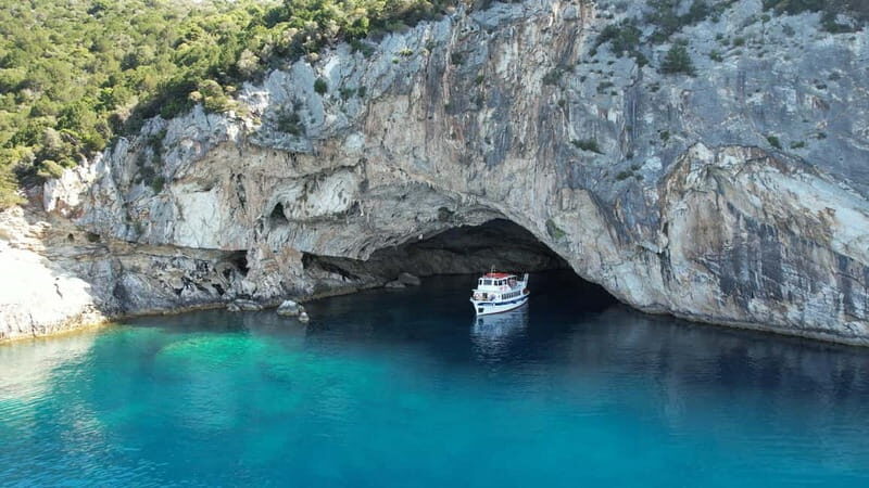 Nydri: Island Hopping Boat Cruise with Beach BBQ Lunch - An In-Depth Look at the Nydri Island Hopping Tour