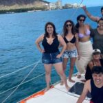Oahu: Diamond Head Sail - Cruising Past Waikiki and Diamond Head