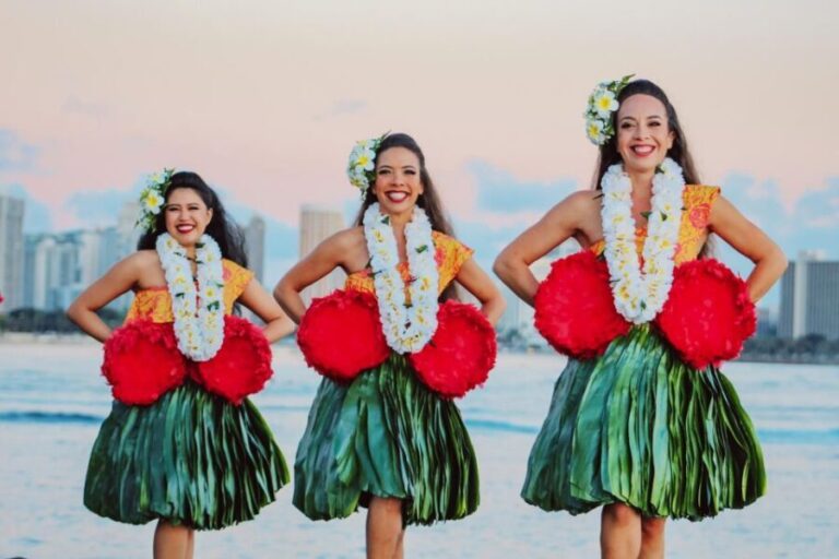 Oahu: Ka Moana Luau Dinner and Show at Aloha Tower - The Sum Up